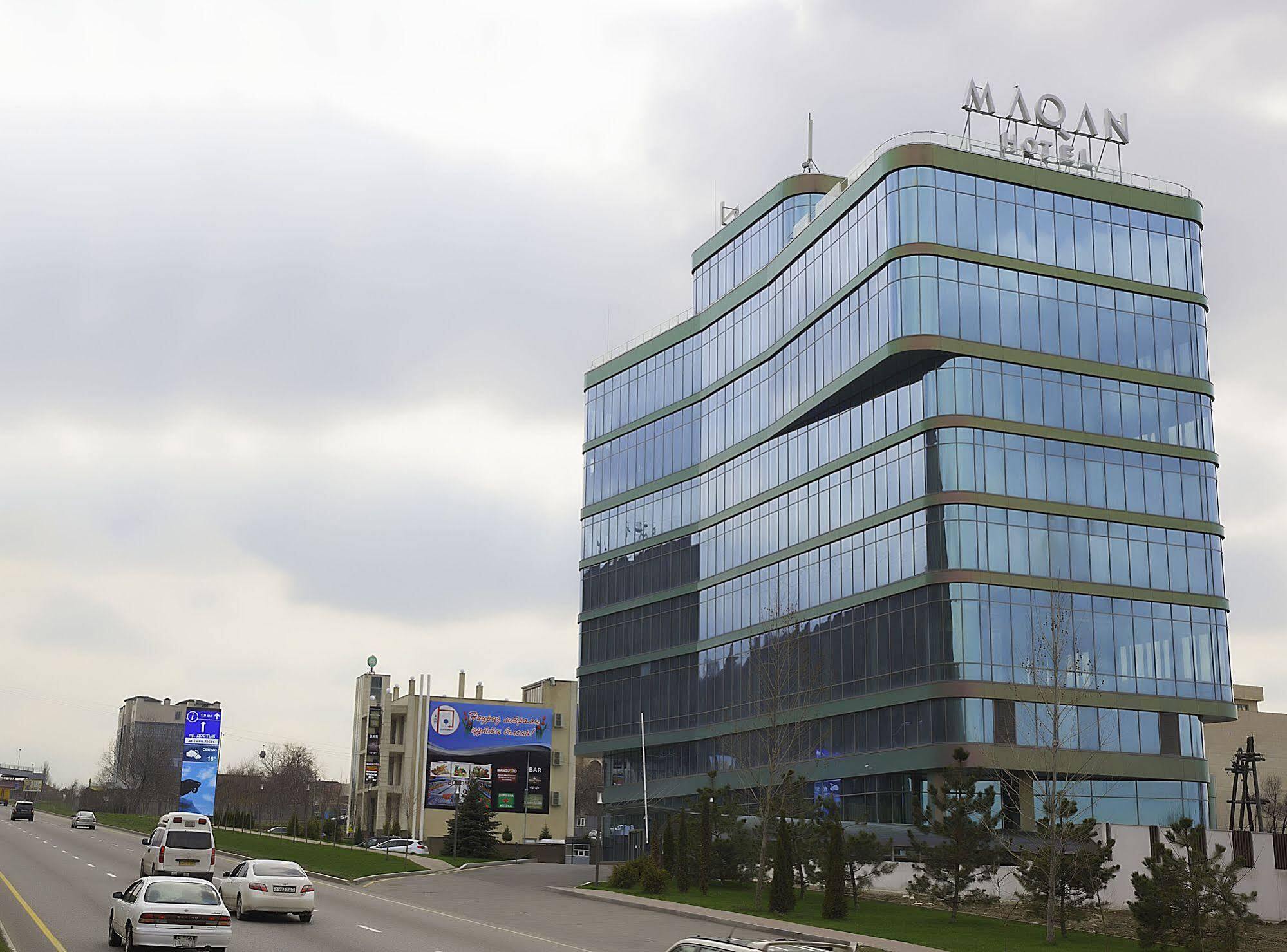 Maqan Hotel Almaty Exterior photo